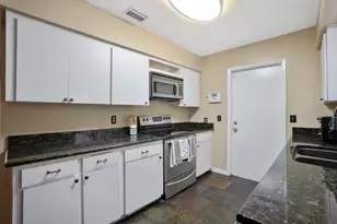7221 Northbridge Blvd, Tampa, FL 33615 - Photo 8