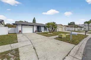 1740 Lakeview Village Dr, Brandon, FL 33510 - Photo 4