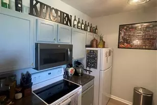 4802 51st Street W, Bradenton, FL 34210 - Photo 10