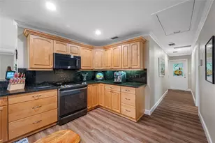 1101 80th St Ct S, Saint Petersburg, FL 33707 - Photo 14