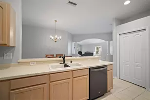 30927 Whitlock Dr, Wesley Chapel, FL 33543 - Photo 14