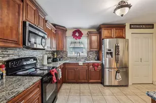 5575 58th St N, Kenneth City, FL 33709 - Photo 8