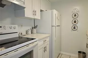 2525 W Bay Dr, Belleair Bluffs, FL 33770 - Photo 8