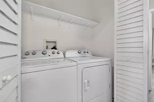 4362 Tyler Cir N, Saint Petersburg, FL 33709 - Photo 30