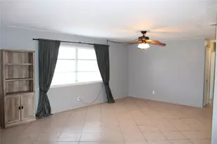 11364 79th Ave, Seminole, FL 33772 - Photo 2