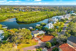 628 Mayo St, Palm Harbor, FL 34683 - Photo 70