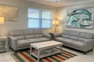 10036 63rd Ave N, Saint Petersburg, FL 33708 - Photo 1