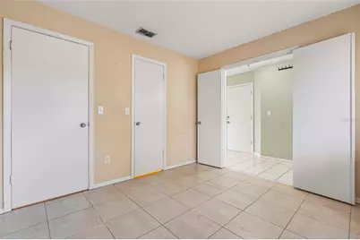 5002 Pennsbury Drive, Tampa, FL 33624 - Photo 20