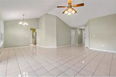 5002 Pennsbury Drive, Tampa, FL 33624 - Photo 8