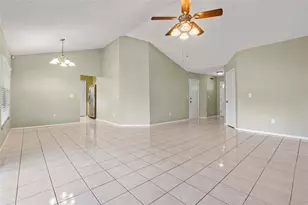 5002 Pennsbury Dr, Tampa, FL 33624 - Photo 8