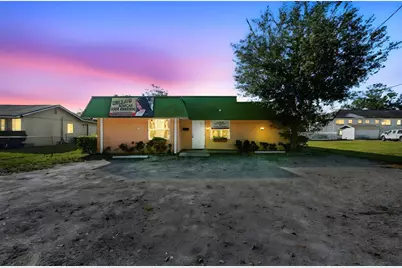 109 E Robertson Street, Brandon, FL 33511 - Photo 2