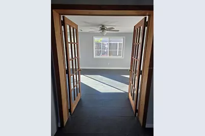 1003 Papaya Drive, Tampa, FL 33619 - Photo 12