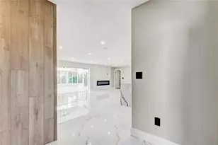 1992 Arvis Cir E, Clearwater, FL 33764 - Photo 4