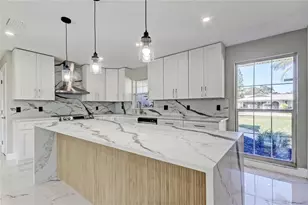 1992 Arvis Cir E, Clearwater, FL 33764 - Photo 16