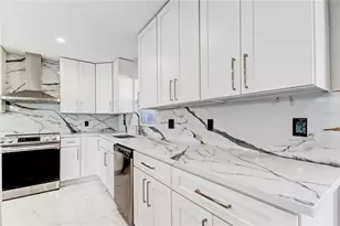 1992 Arvis Cir E, Clearwater, FL 33764 - Photo 14