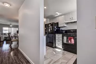 3010 59th St S, Gulfport, FL 33707 - Photo 8