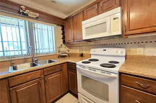 514 Brandon Ave, Clearwater, FL 33765 - Photo 6