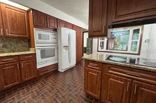 712 S Timberlane Dr, New Smyrna Beach, FL 32168 - Photo 20