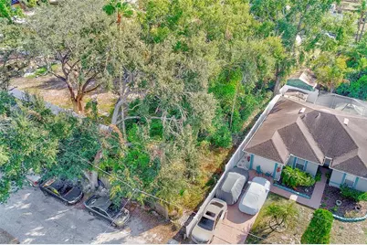 703 Hoffman Boulevard, Tampa, FL 33612 - Photo 4