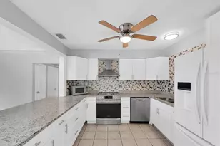 10739 64th Ave, Seminole, FL 33772 - Photo 14