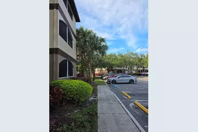 16413 Enclave Village Drive #5-106, Tampa, FL 33647 - Photo 6