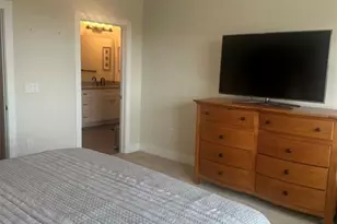 1249 Savona Dr NE, Saint Petersburg, FL 33702 - Photo 14