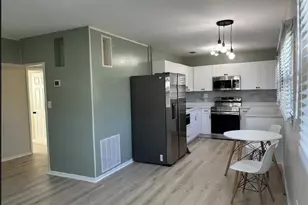 7661 18th Way N, Saint Petersburg, FL 33702 - Photo 4