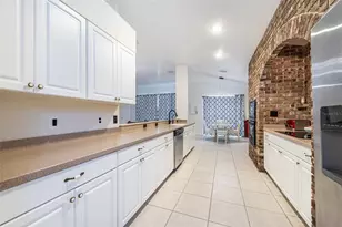 6650 Thackston Dr, Riverview, FL 33578 - Photo 12