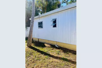 8630 42 Nd Place N #14, Saint Petersburg, FL 33709 - Photo 2