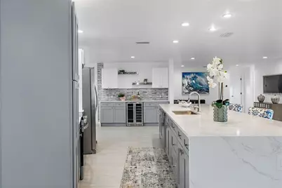 1984 Kansas Avenue NE, Saint Petersburg, FL 33703 - Photo 8