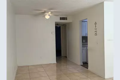 9109 W Hillsborough Avenue #J207, Tampa, FL 33615 - Photo 8
