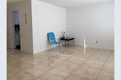 9109 W Hillsborough Avenue #J207, Tampa, FL 33615 - Photo 2