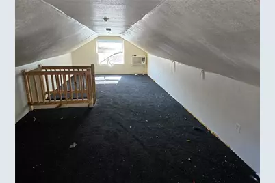 2421 11th Street S, Saint Petersburg, FL 33705 - Photo 12