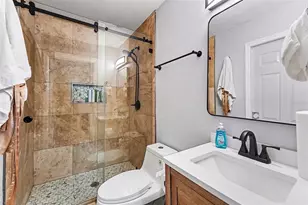 1665 Pinellas Point Dr S, Saint Petersburg, FL 33712 - Photo 14