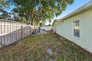 1665 Pinellas Point Dr S, Saint Petersburg, FL 33712 - Photo 24