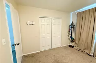 10053 Lake Oak Cir, Tampa, FL 33624 - Photo 18