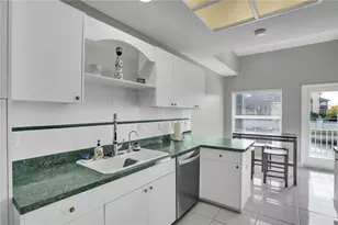 2536 Eagles Crossing Dr, Clearwater, FL 33762 - Photo 14