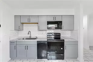 1204 E Seneca Ave, Tampa, FL 33612 - Photo 2