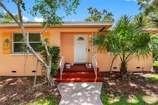 2201 Park St N, Saint Petersburg, FL 33710 - Photo 1