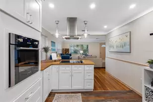 2201 Park St N, Saint Petersburg, FL 33710 - Photo 8