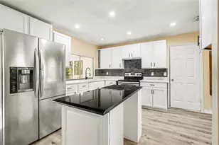 1447 Kenlake Ave, Spring Hill, FL 34606 - Photo 6