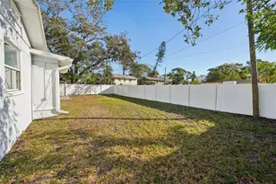 2320 East Harbor Dr S, Saint Petersburg, FL 33705 - Photo 40