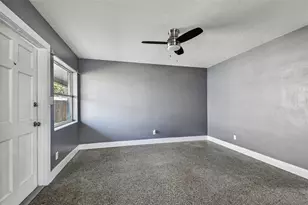 6538 42nd Ave N, Kenneth City, FL 33709 - Photo 12
