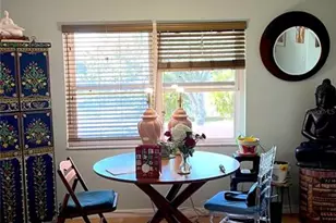 257 SW Lincoln Cir N, Saint Petersburg, FL 33703 - Photo 10