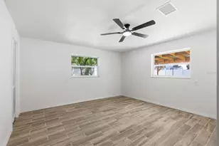 1734 Maryland Ave NE, Saint Petersburg, FL 33703 - Photo 24