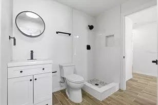 1734 Maryland Ave NE, Saint Petersburg, FL 33703 - Photo 14