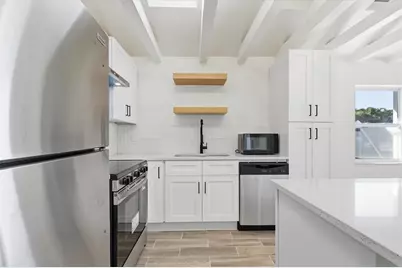 1734 Maryland Avenue NE, Saint Petersburg, FL 33703 - Photo 12