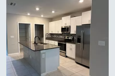 572 Argyll Drive, Spring Hill, FL 34609 - Photo 6