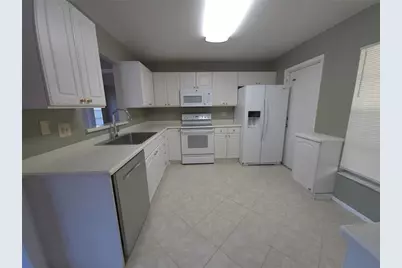 7604 N Sanibel Circle, Temple Terrace, FL 33637 - Photo 6