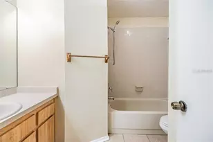 3302 Laurel Dale Dr, Tampa, FL 33618 - Photo 26